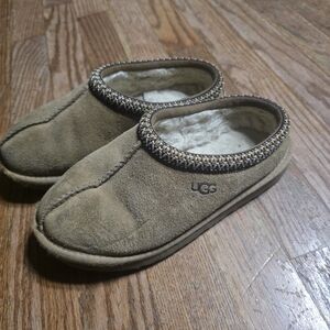 Uggs Youth Size 3